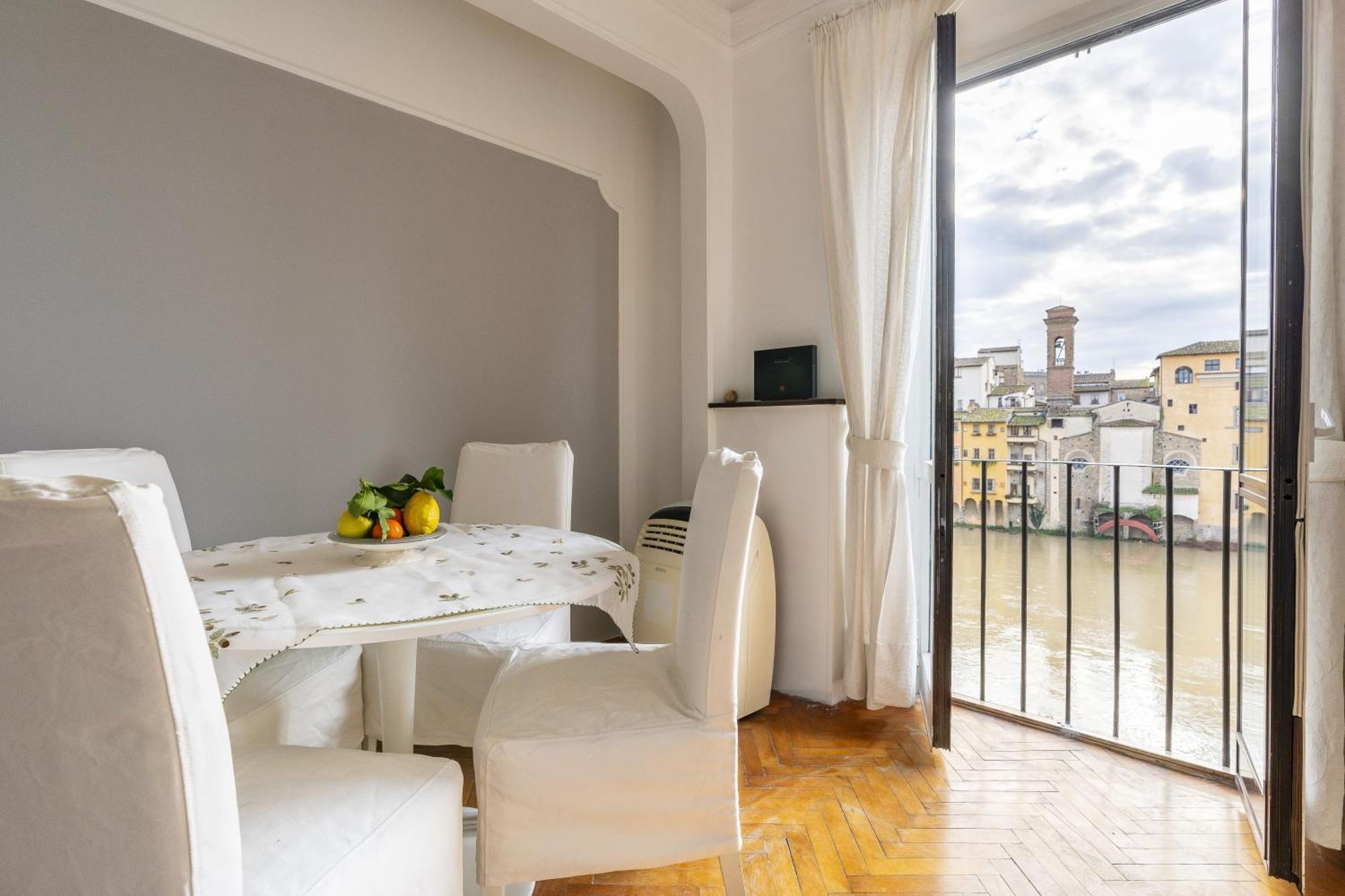 Acciaiuoli 18 Firenze